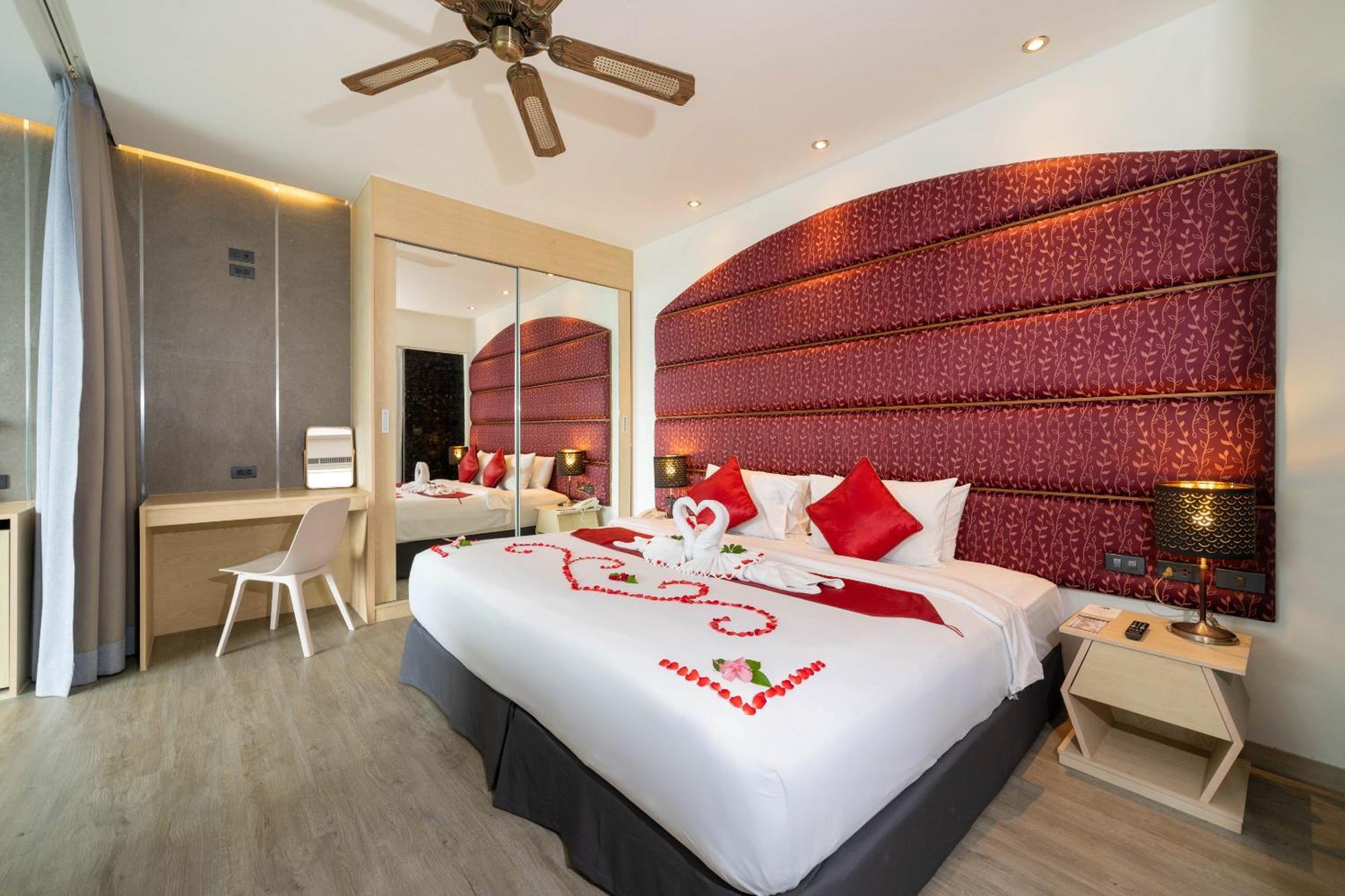 Indochine Resort And Villas - Sha Extra Plus Patong Bagian luar foto Deluxe Room