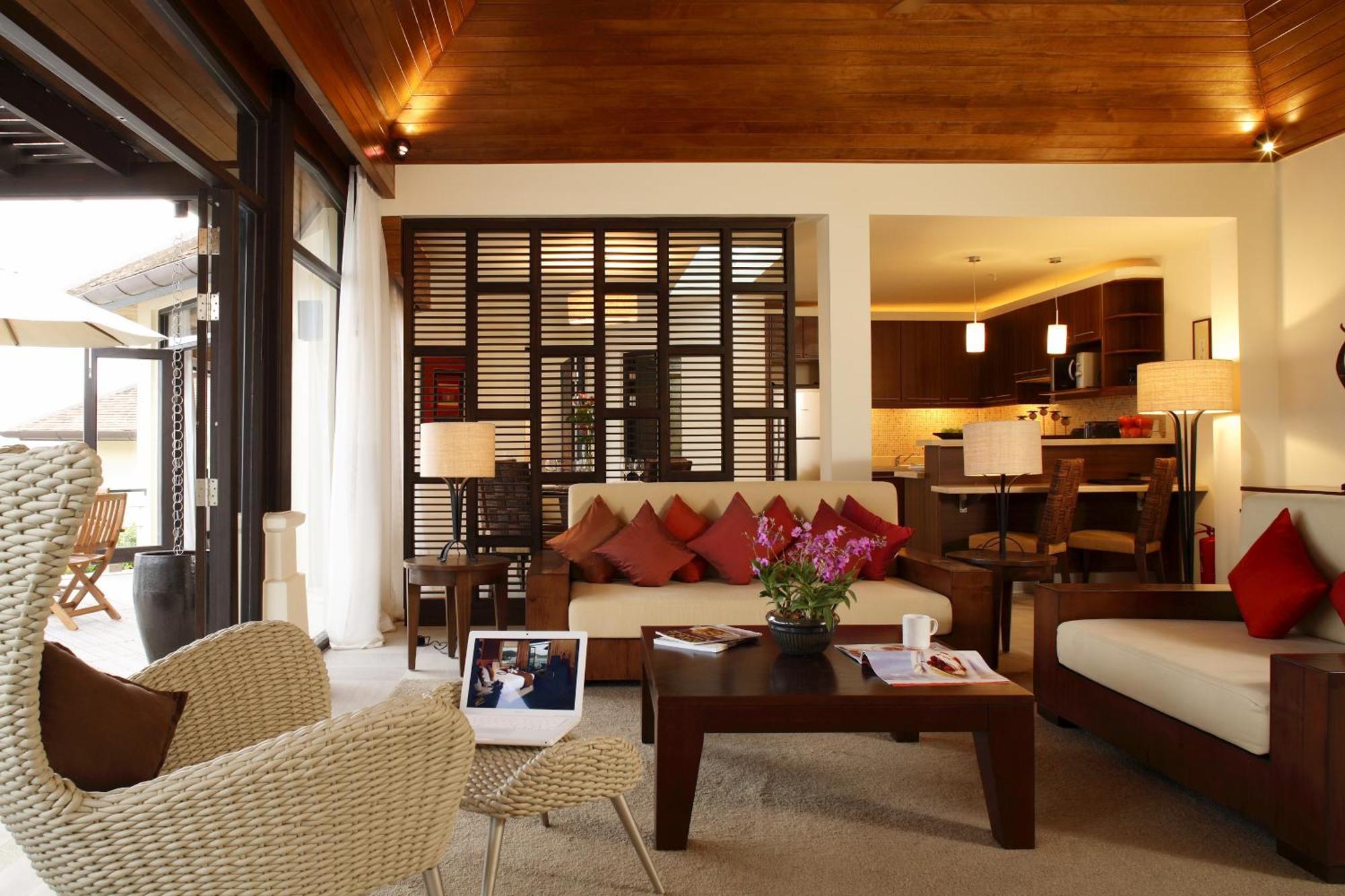 Indochine Resort And Villas - Sha Extra Plus Patong Bagian luar foto A living room